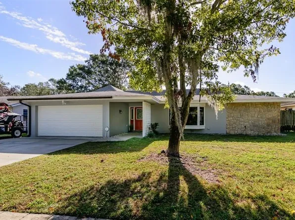 2216 McMullen Rd, Largo, FL 33771