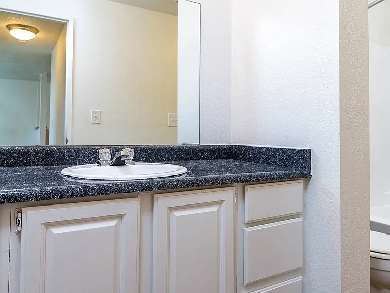 Sedona Apartment Homes — Photo 54