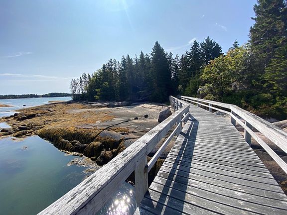 5th image of 1 Middle Hardwood Island