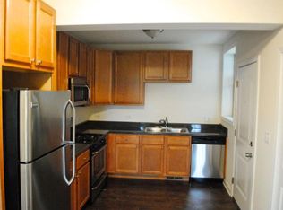 4715 W Cornelia Ave #2, Chicago, IL 60641