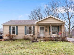 959 Saul Dr, Hubbard, OH