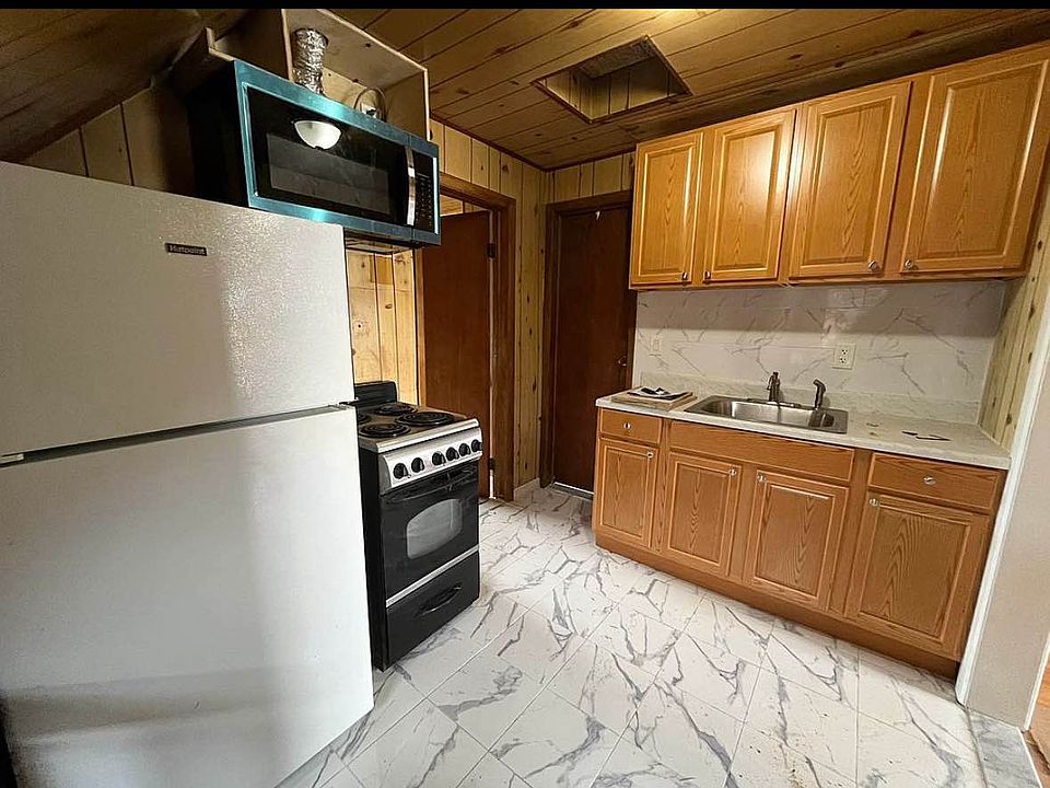 1st image of 23-92 33rd St #3