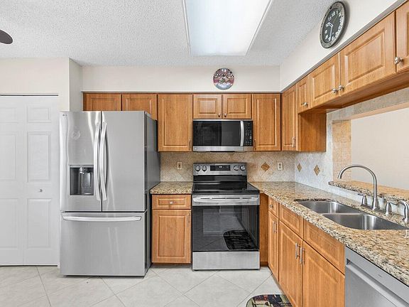 2nd image of 6655 Kensington Lane #302
