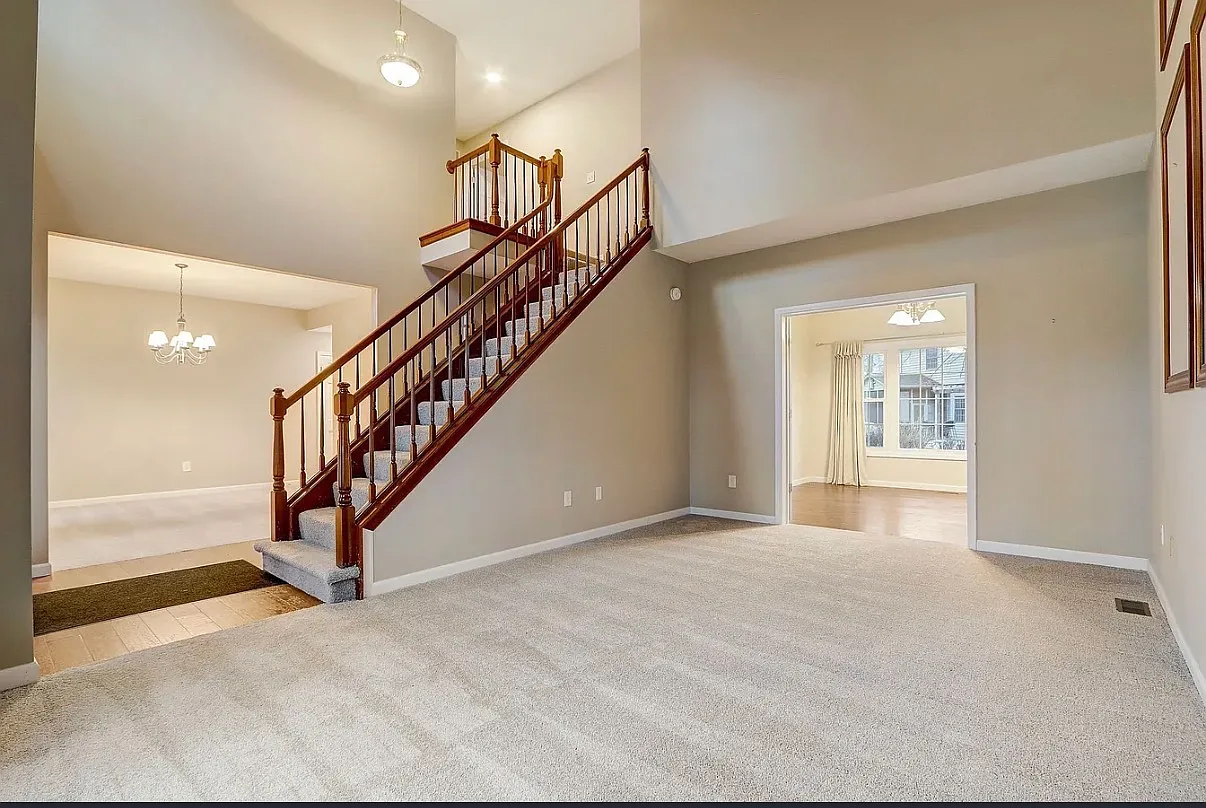 4 bed, 2964 sqft, $3,600 — Photo 3