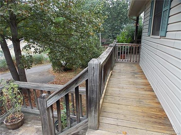 4th image of 7773 Skyline Dr