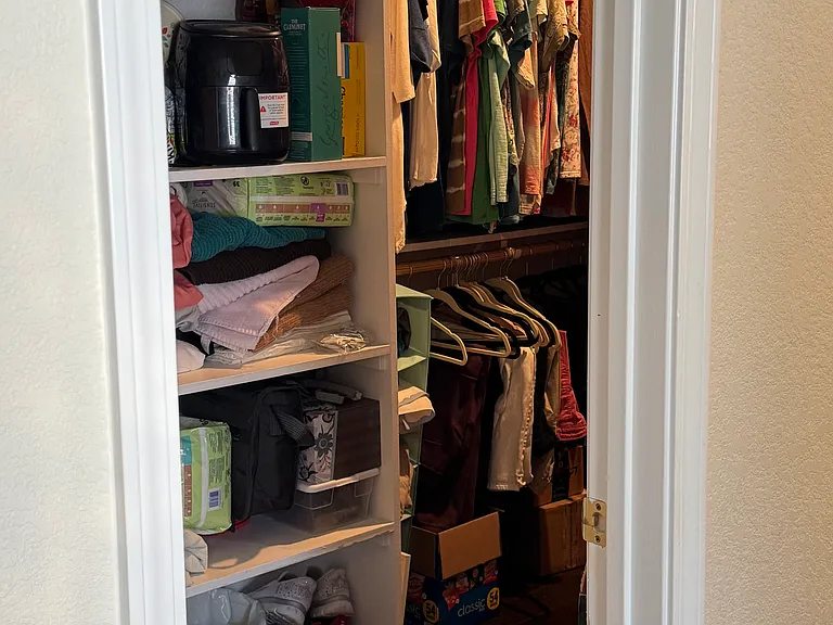 2124 Saratoga Pl — Photo 3