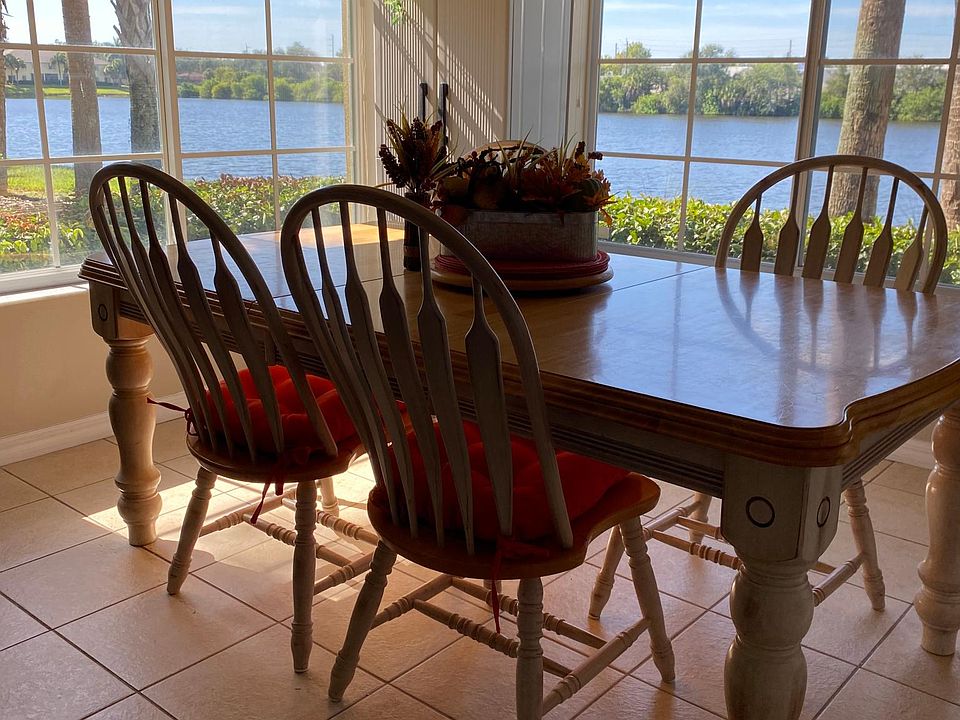 Nice Lake View. Every Day
