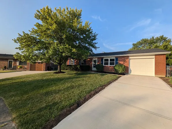 933 Rainbow Ct, Lebanon, OH 45036