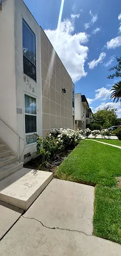 c3742 Photo 1