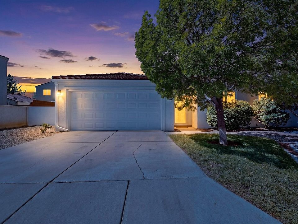 1st image of 1304 Villa Campo NE