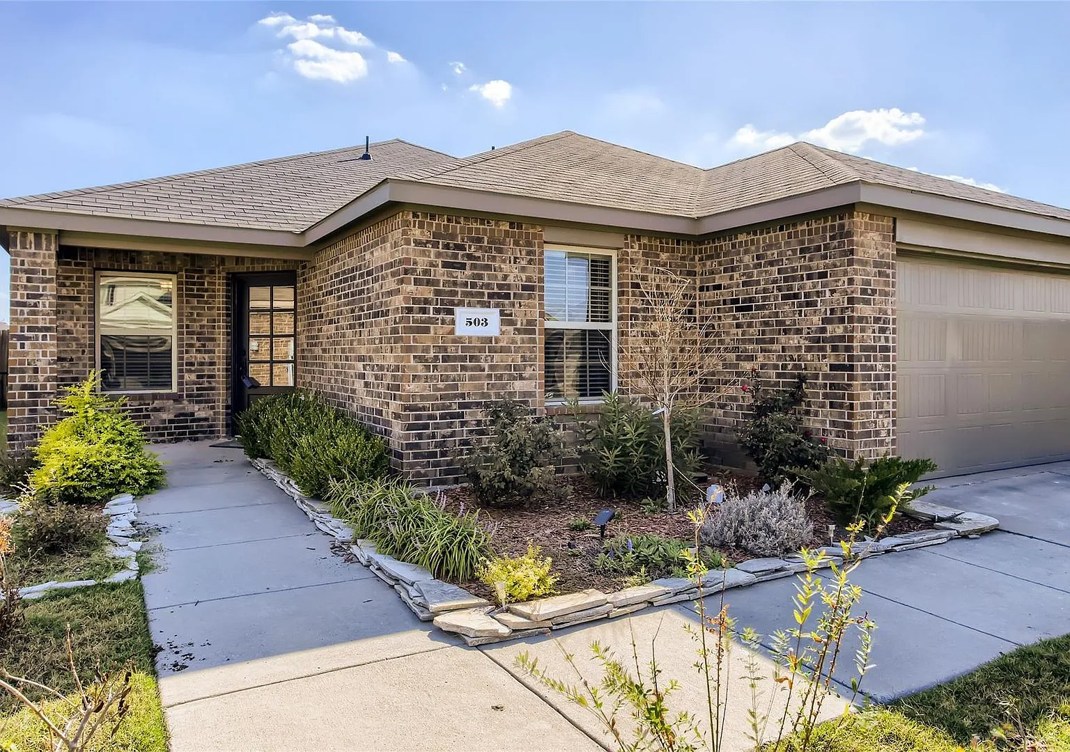 This well-maintained 4 bedroom home is located in a quiet neighborhood that has a community park ... — Photo 1