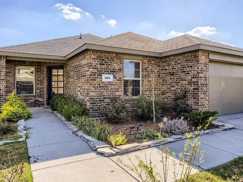 503 Hawthorn Dr