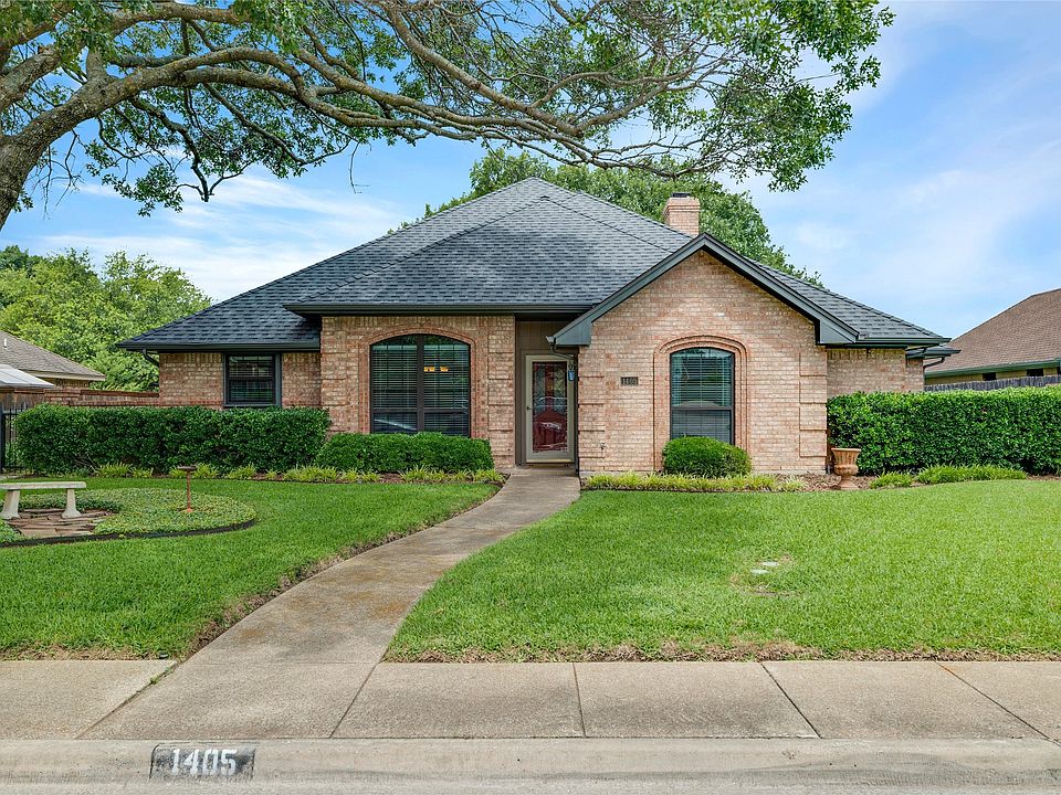 1st image of 1405 Heritage Hill Dr