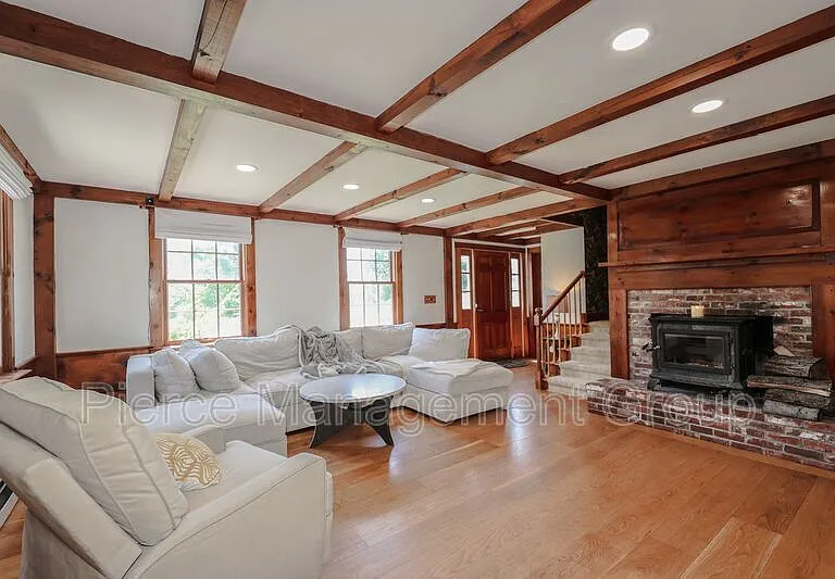 32 Morse Cir — Photo 12