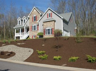 445 Dellert Dr #L-1, South Abington Township, PA 18411