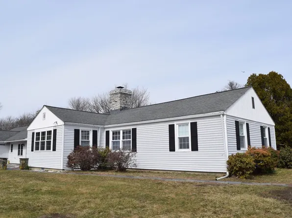 475 Cedar Ave, Swansea, MA 02777