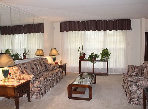 3rd image of 23932 W Greenfield Ct