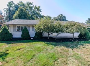 6159 Cambridge Park Dr, Mentor, OH 44060