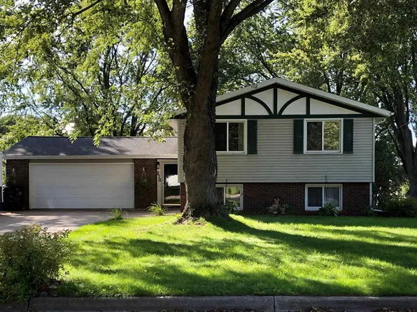 210 View St, Tomah, WI 54660