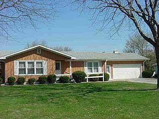 1st image of 120 Hillcrest Dr