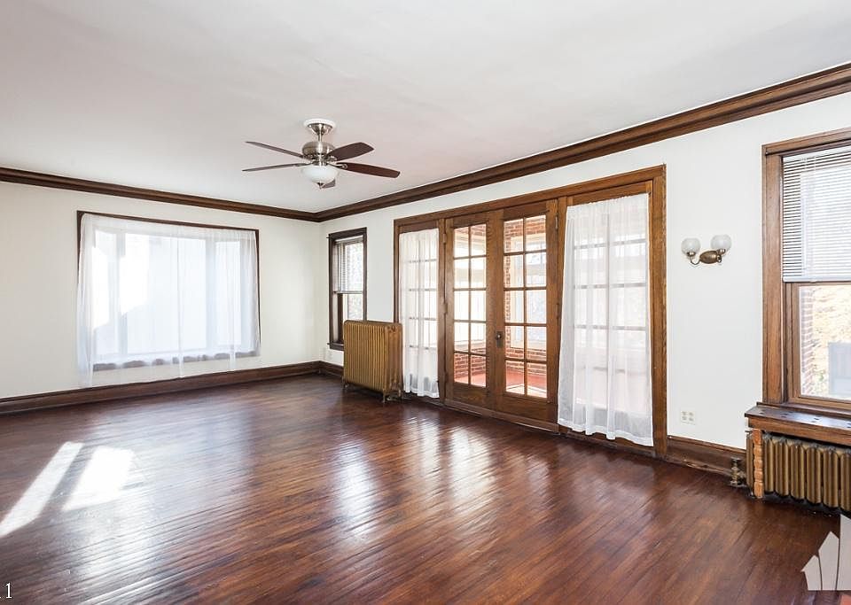 1st image of 4411 N Hermitage Ave #1423