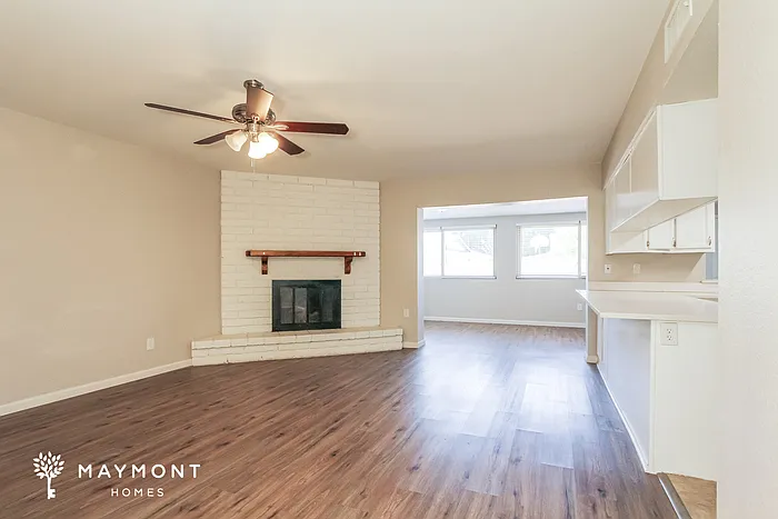3143 W Julie Dr — Photo 5