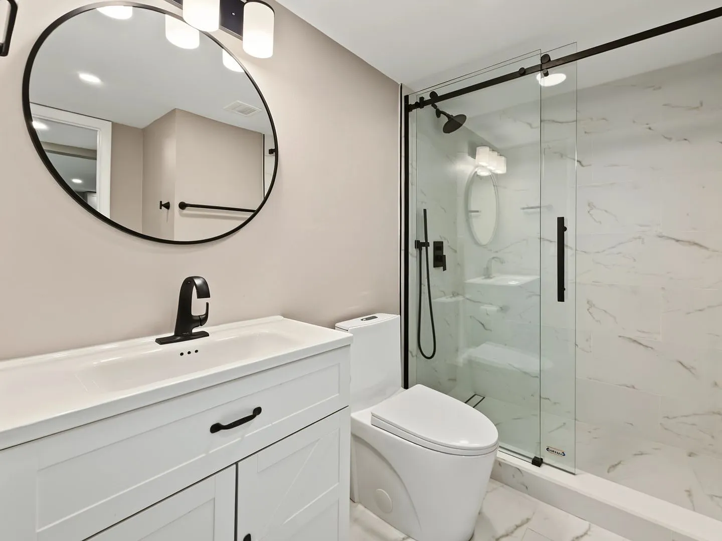 Brand-New Renovation on a Private Gated Island | Minutes from Las Olas — Photo 2