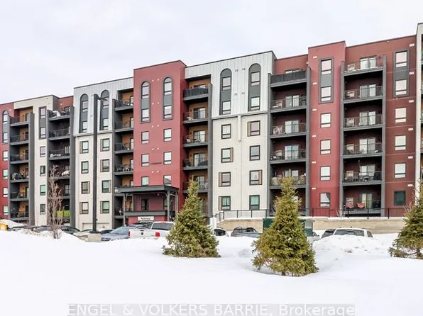 4 Spice Way #312, Barrie, ON L9J 0M2