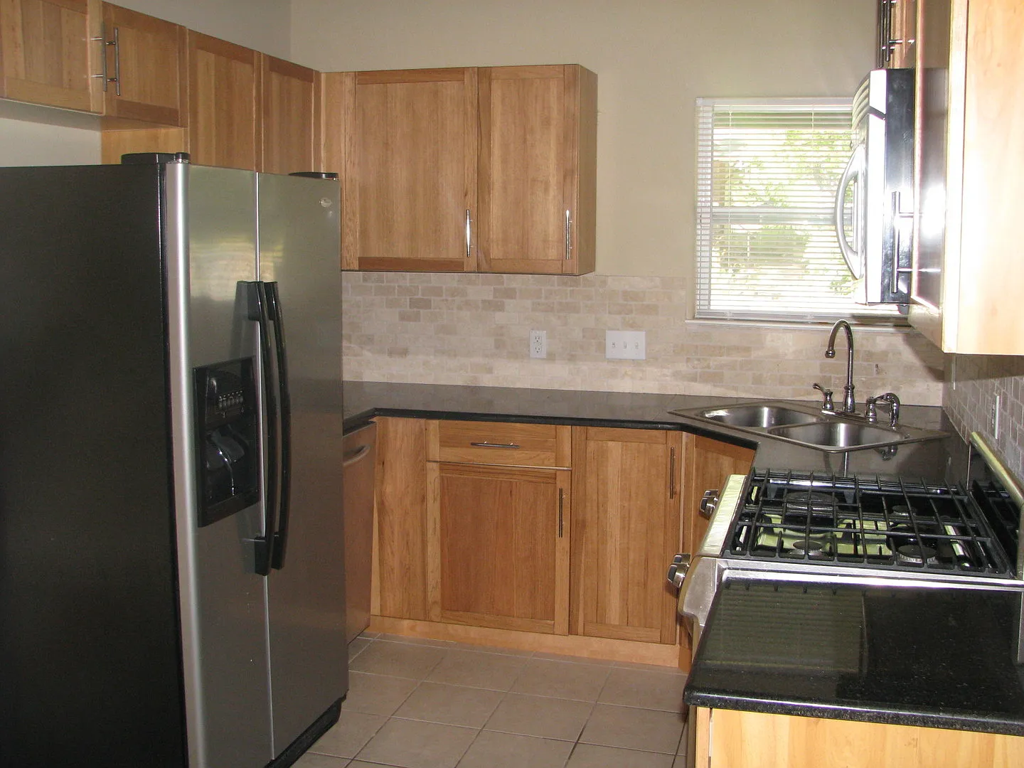 907 West 30th Street — Photo 3