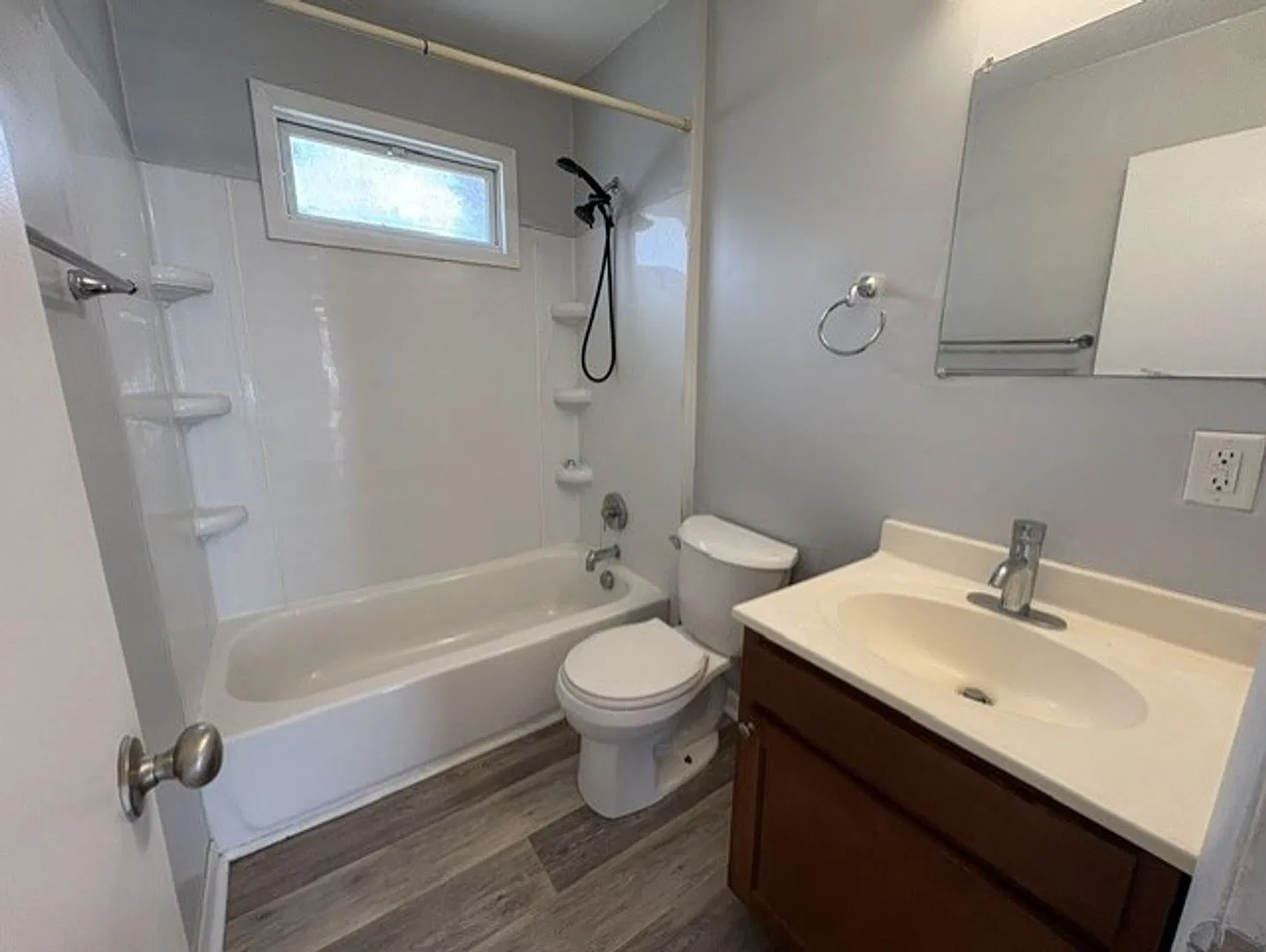 805-807 Georgia Ave Akron OH 44306 MFH2 .T2 — Photo 4