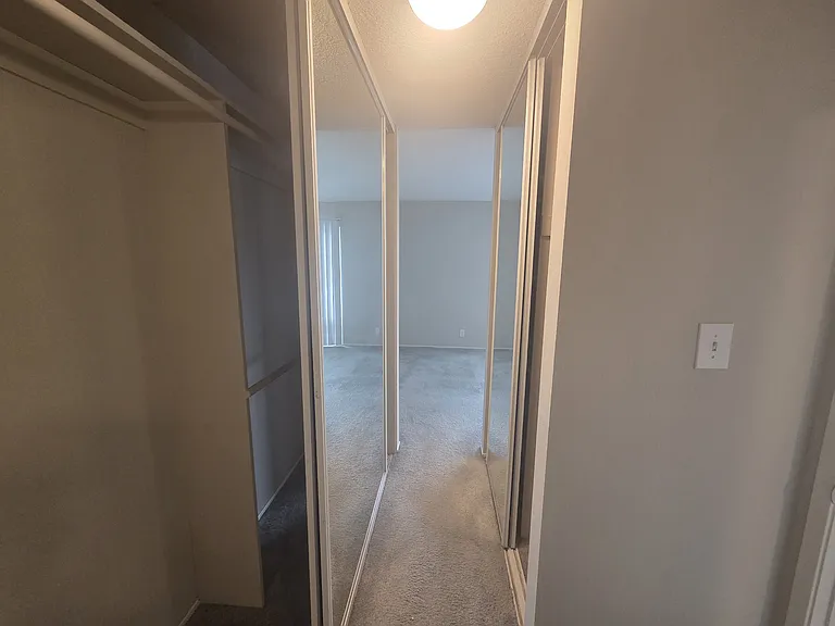 Tropic Sands Apartments — Photo 55