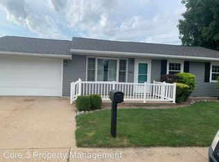 3000 Rivendel Dr, Springfield, IL 62707