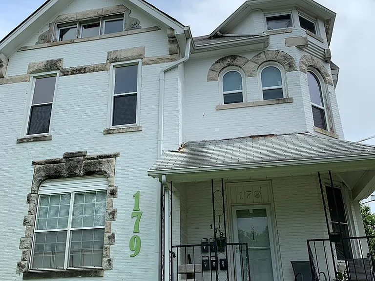 179 E. Loudon Ave — Photo 1