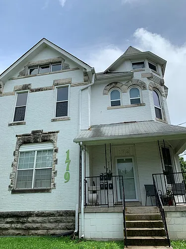 179 E. Loudon Ave Photo 1