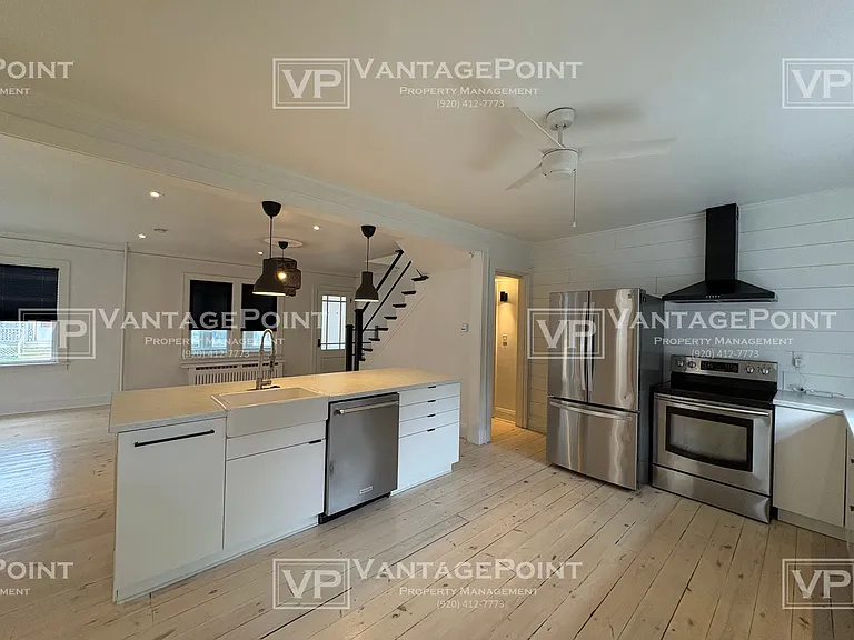 118 E Parkway Ave — Photo 3