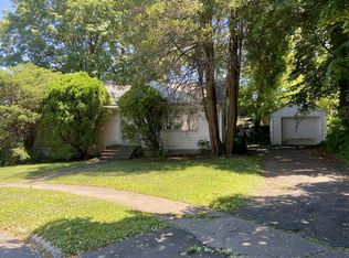 155 Lobdell Dr, Stratford, CT 06614
