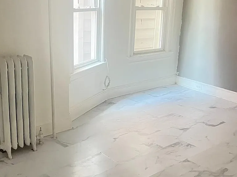 223 Spring St — Photo 7