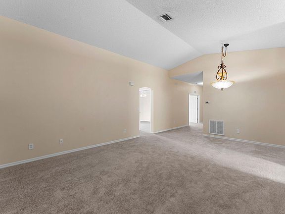 4th image of 2494 Bayhill Dr