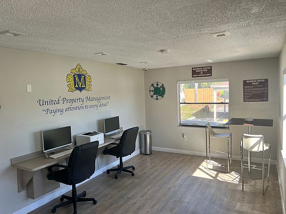 Fully Equipped Business Center