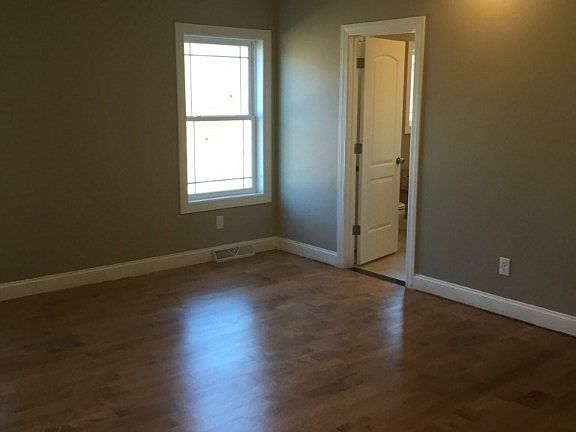 4th image of 78 Cedars Dr