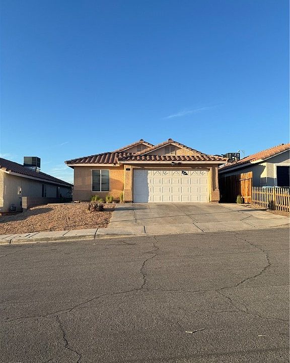 1st image of 6484 Hayden Peak Ln