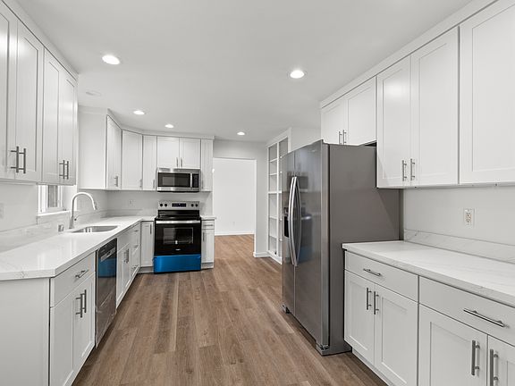 5th image of 9423 120th St E