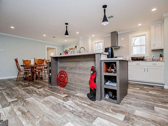 5th image of 3000 Clem Lowell Rd