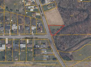 Tuscarora Rd, Niagara Falls, NY 14304