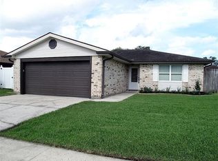 1701 Celtic Dr, Marrero, LA 70072