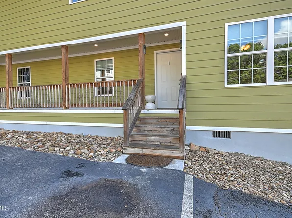 660 S Jena Beth Dr #1, Elizabethton, TN 37643