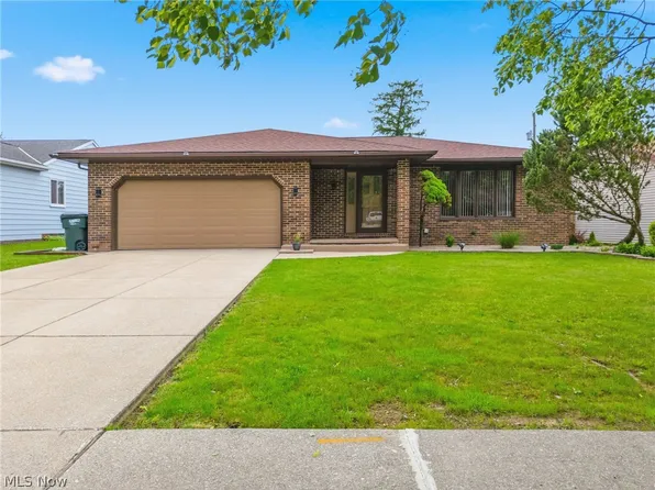 13255 Milo Rd, Garfield, OH 44125