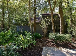 1 Sawmill Grove Ln, Spring, TX 77380