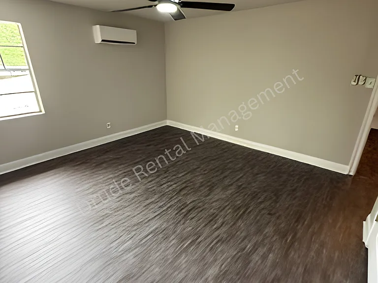 208 Wilbert Dangerfield Dr — Photo 34