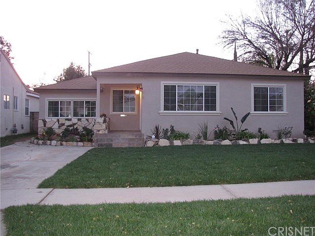 Beautiful landscape and curb appeal. Just unpack.